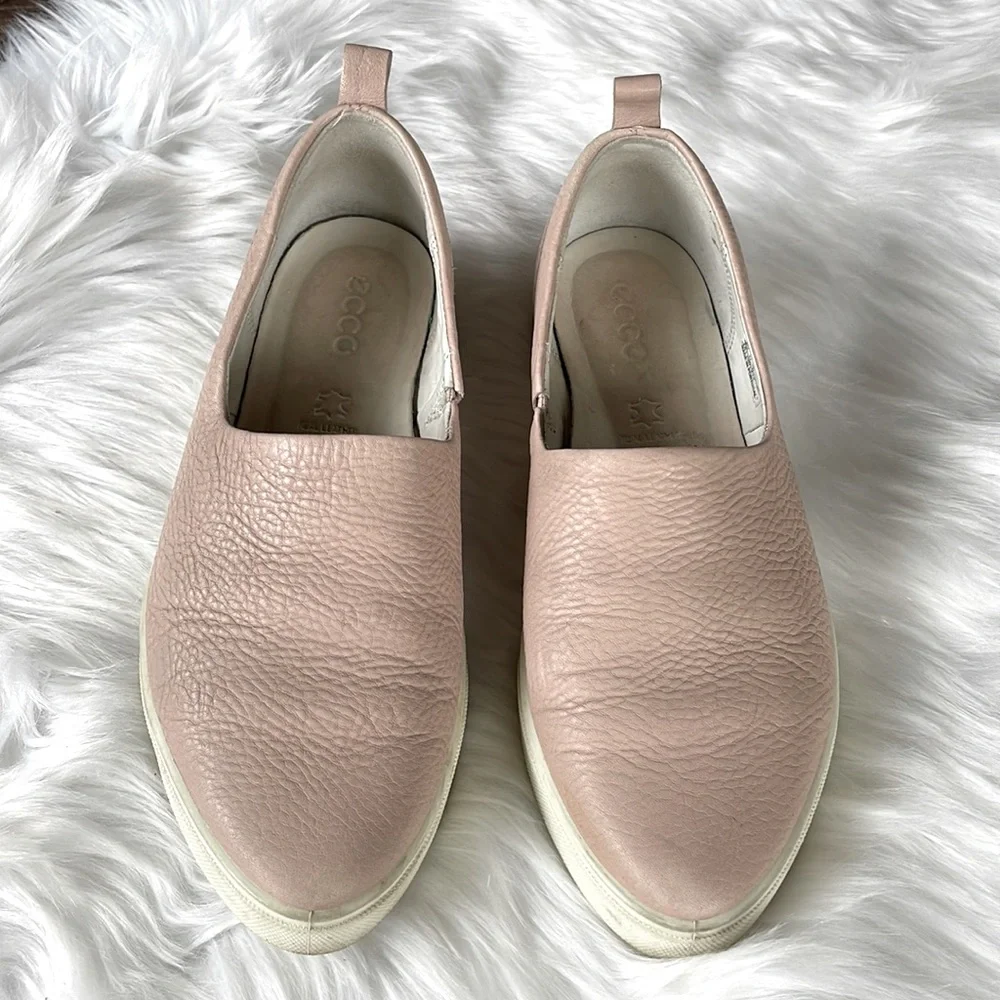 Ecco Gillian slip‎ on sneakers pale pink GUC size 38